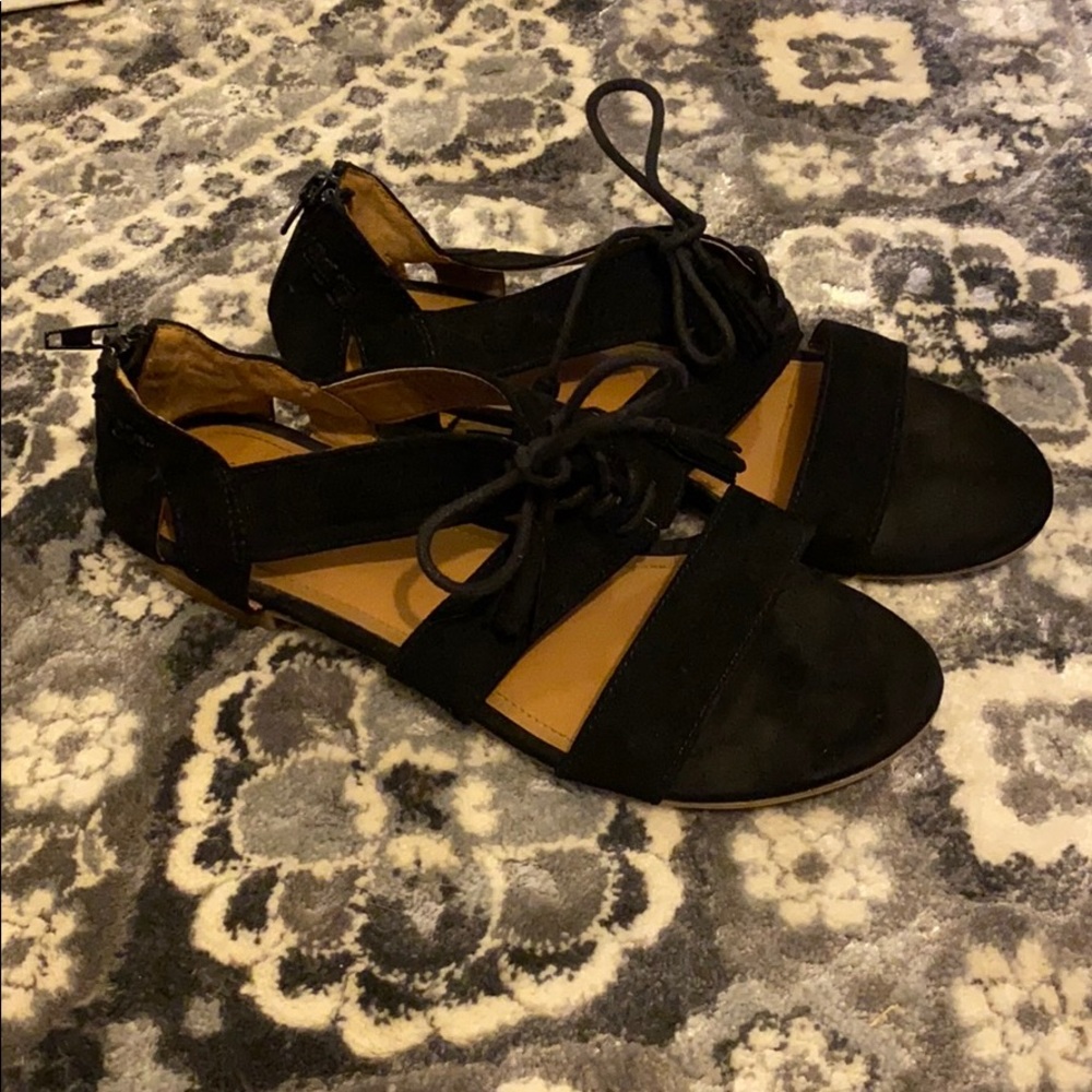 G.H. Bass & Co sandals with straps